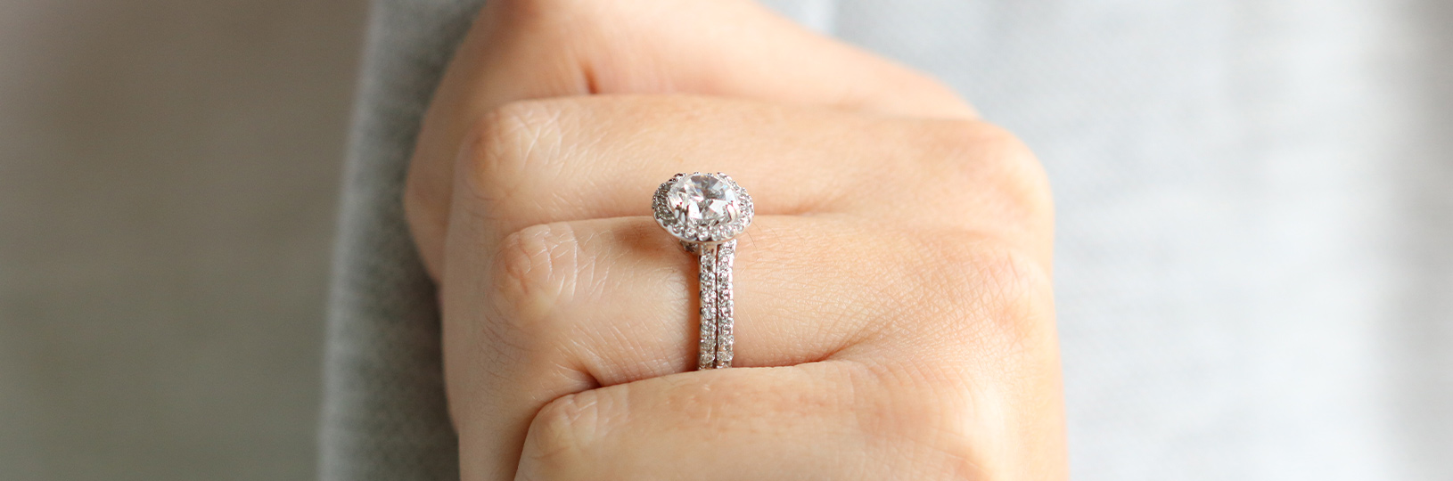 Image of a round cut engagement ring
